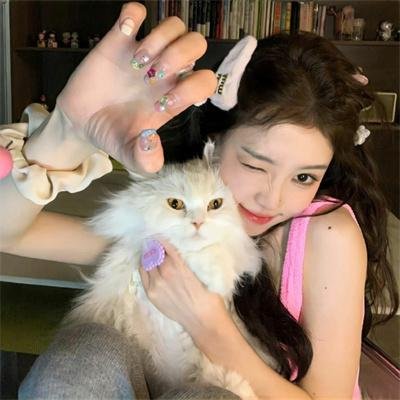 下山后她惊艳世界