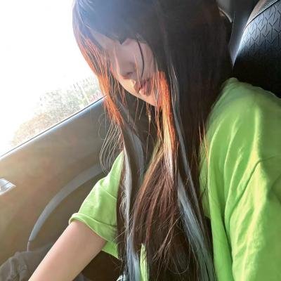 三角窗外是黑夜